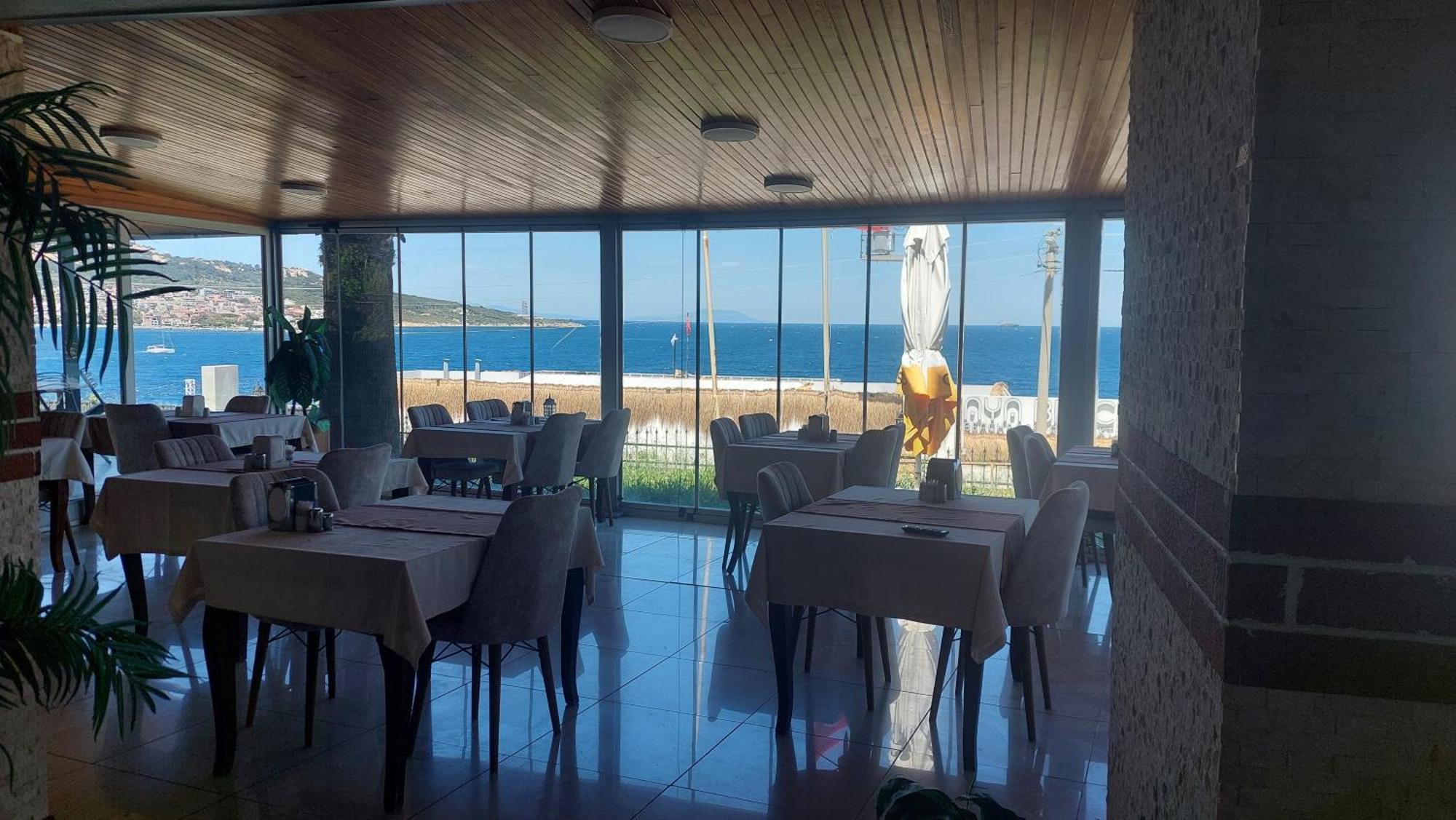 Yenifoca Ersan Hotel Exterior photo